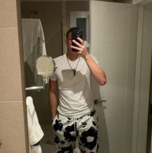 Meet your Posher, Damian